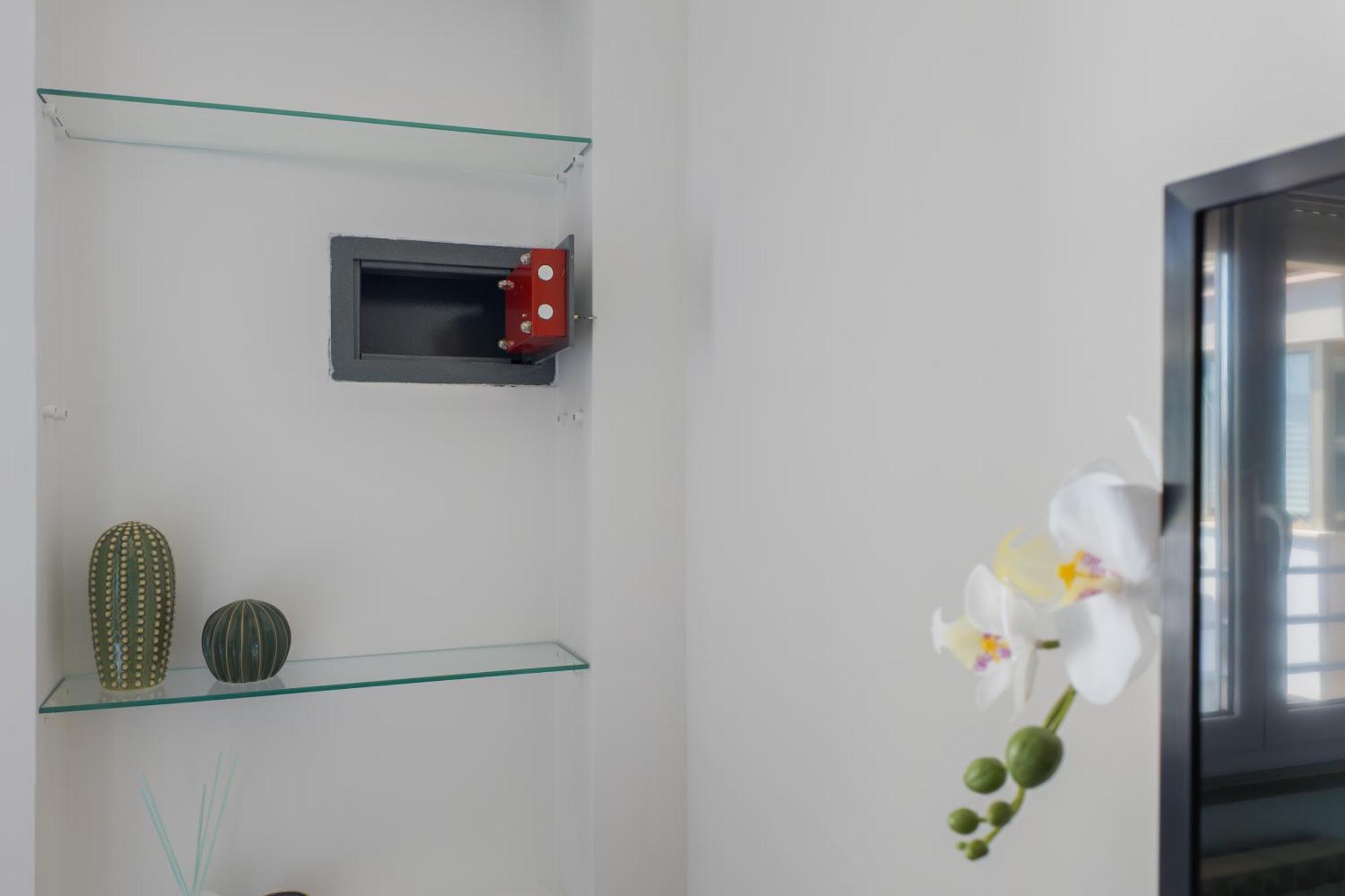 Elegant Hideaway Steps From St Peter * Roma