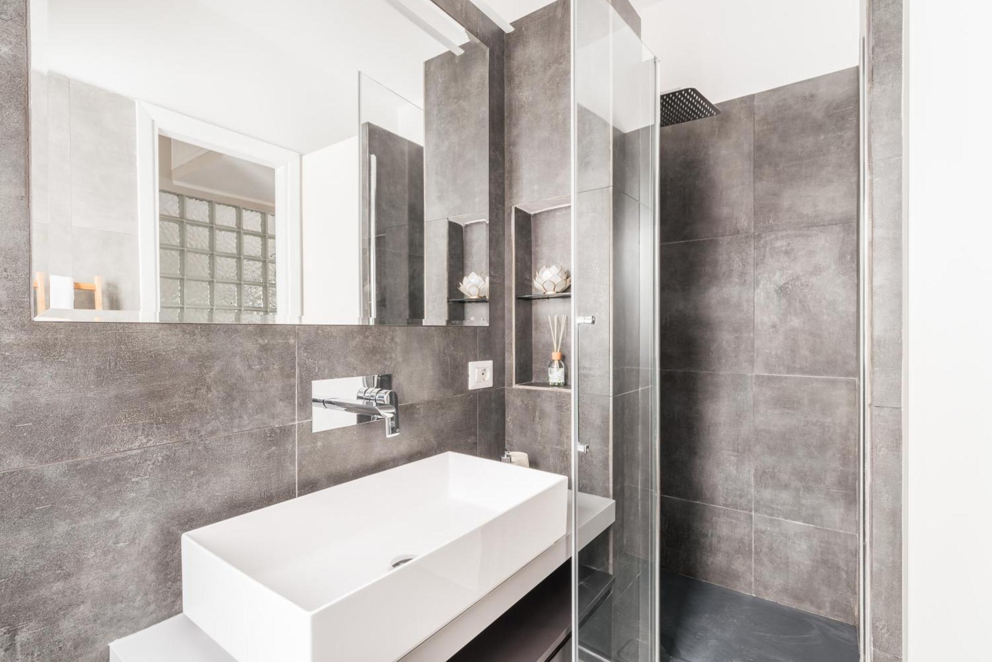 Elegant Hideaway Steps From St Peter *